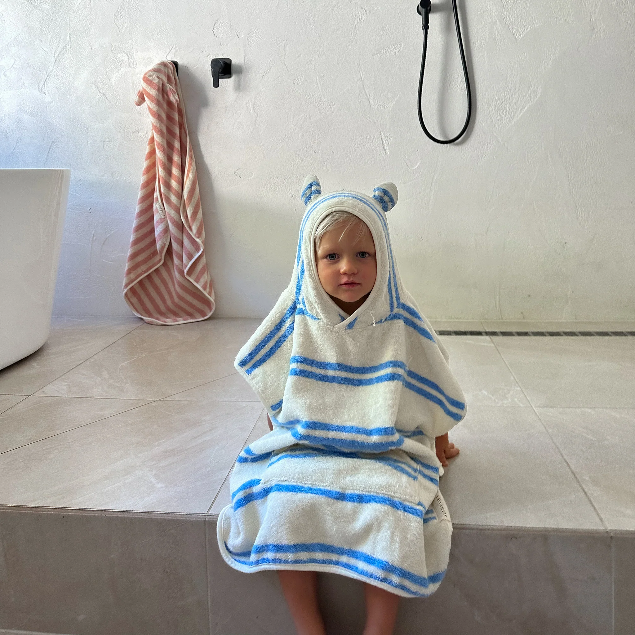 Kids Hooded Towel  - Sammy the Seagull - Image 6