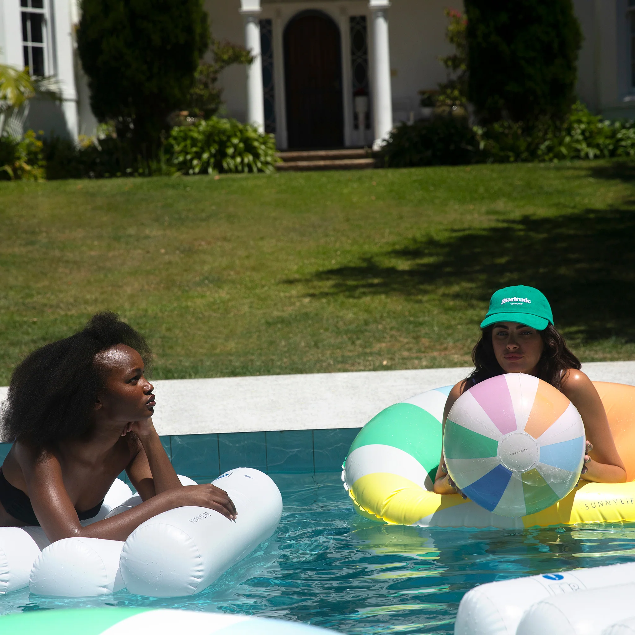 Inflatable Beach Ball - Gelato - Image 3