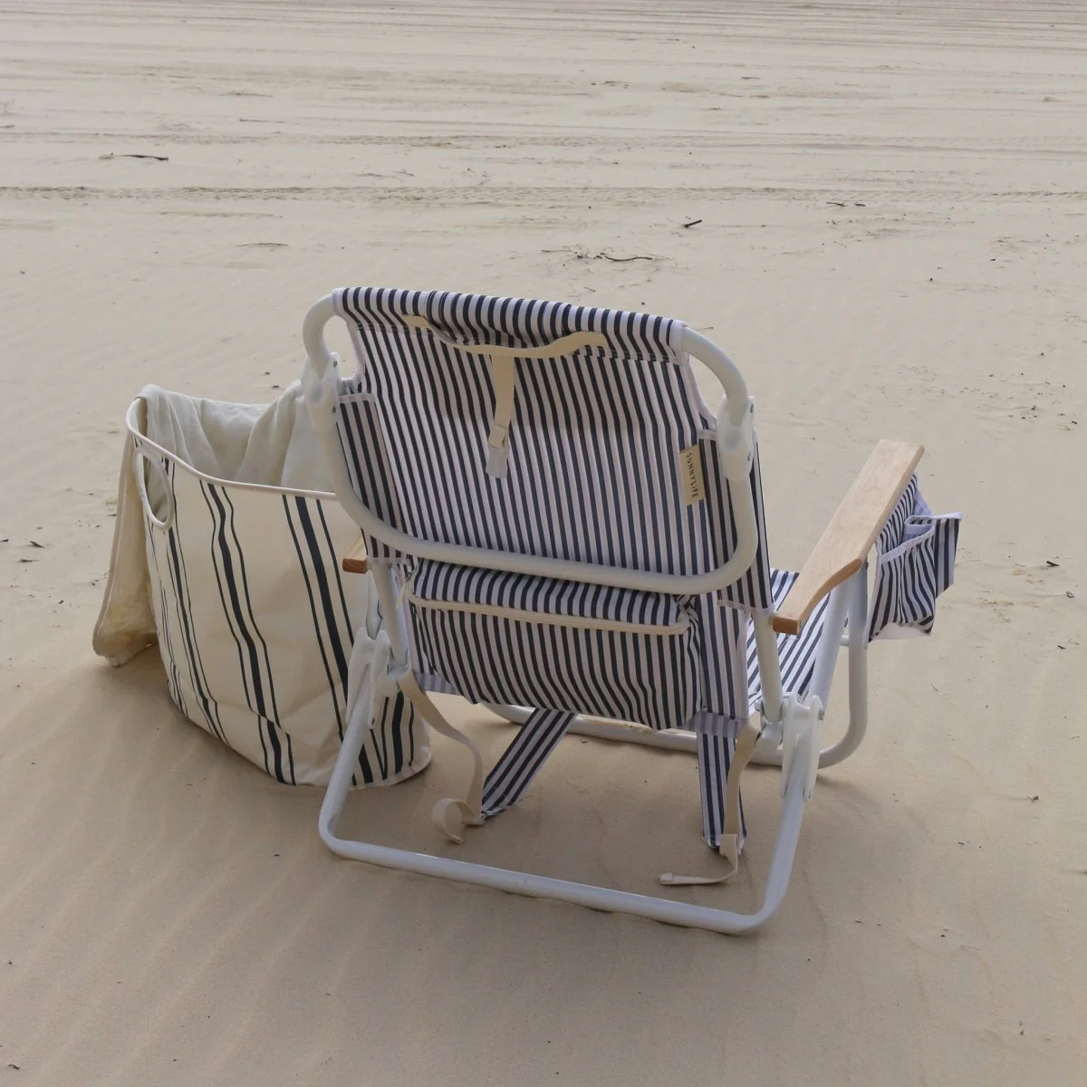 Deluxe Beach Chair  - Resort Coastal - Image 2