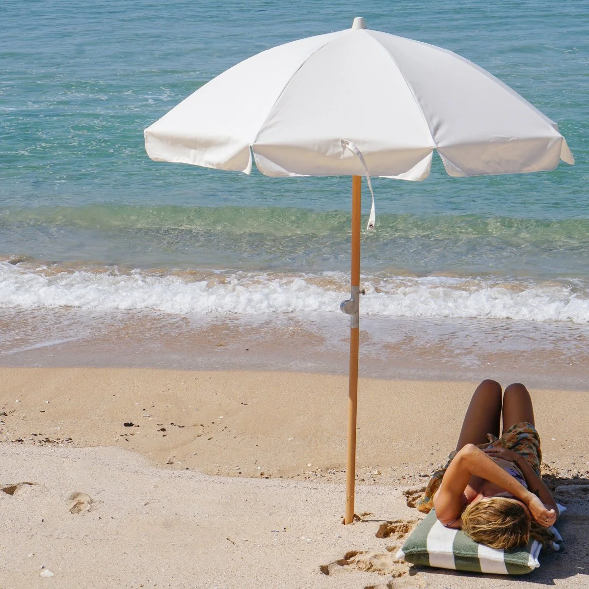 Luxe Beach Umbrella - Cream - Image 5