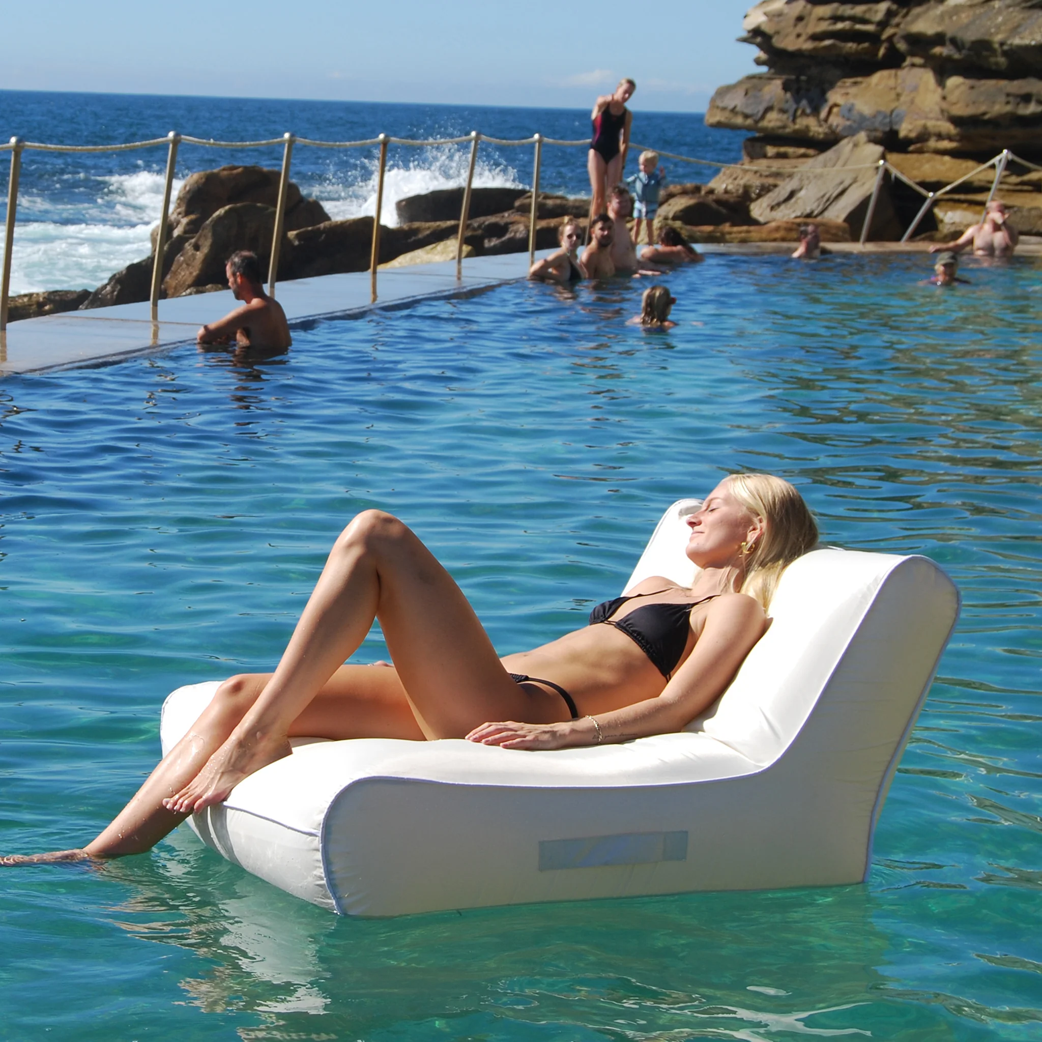Luxe Floating Chair - Casa Cream - Image 6