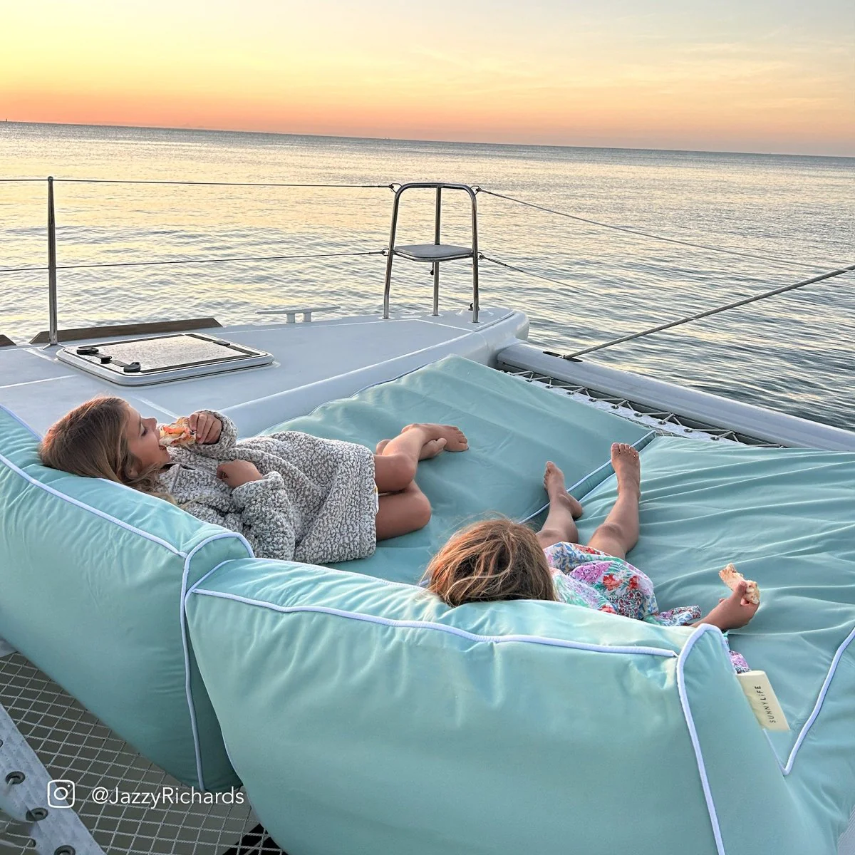 Luxe Lie-On Lounger - Sage - Image 4